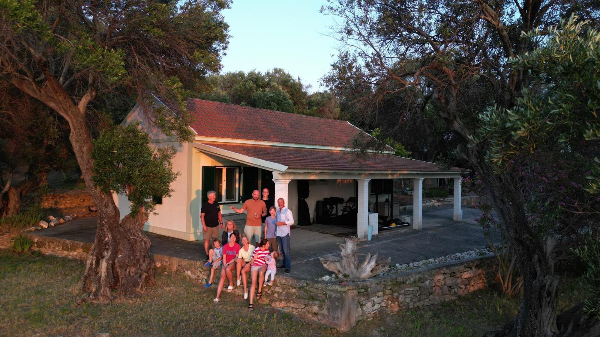 Nisaki Mathraki B&B Luaran gambar