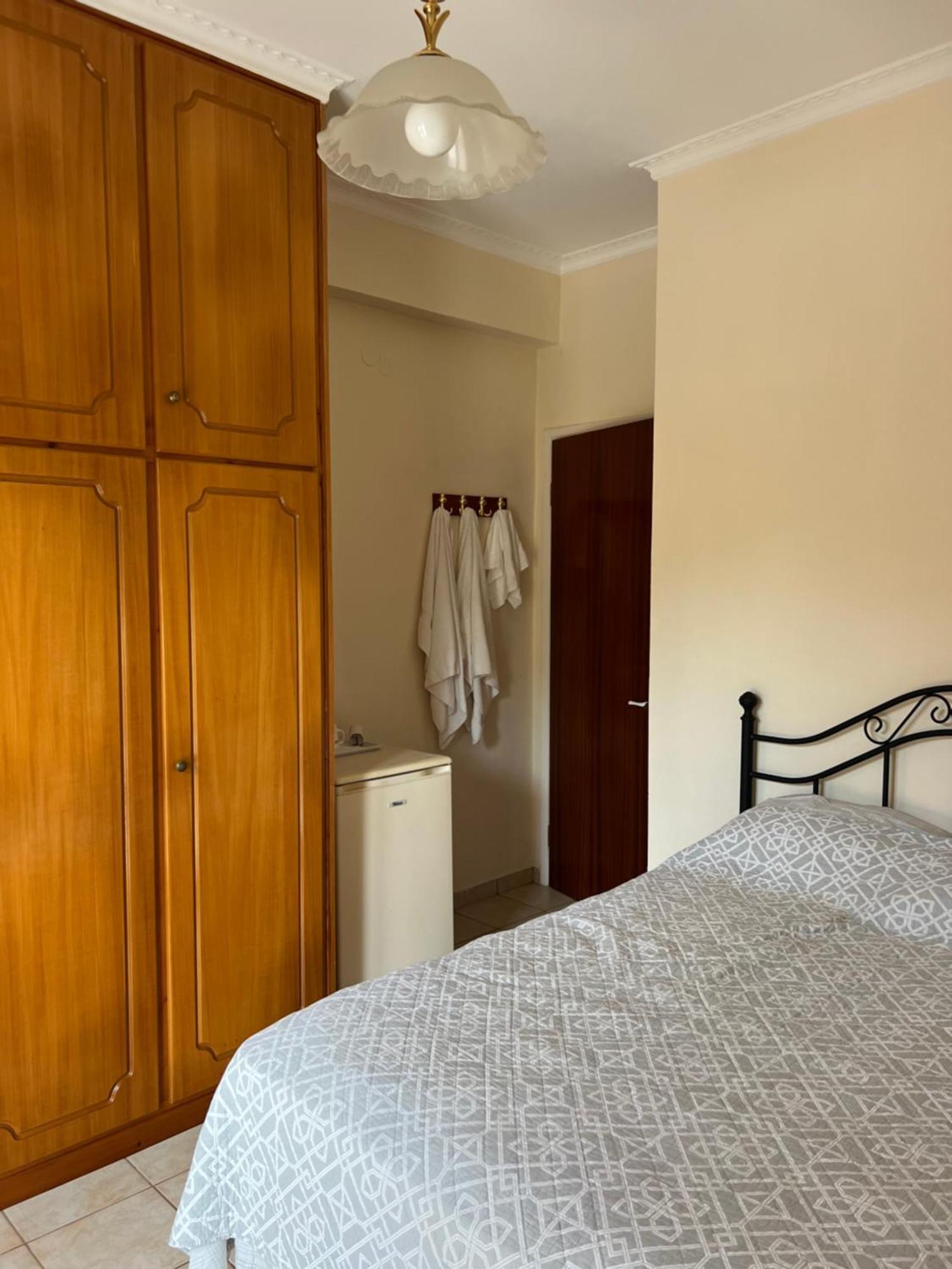 Nisaki Mathraki B&B Bilik gambar